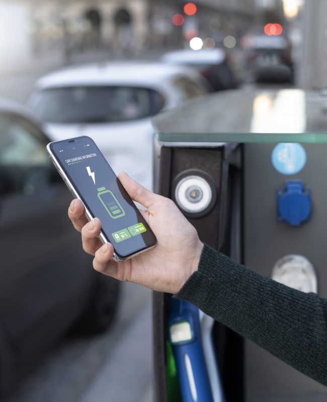 cerca-de-coche-electrico-en-francia